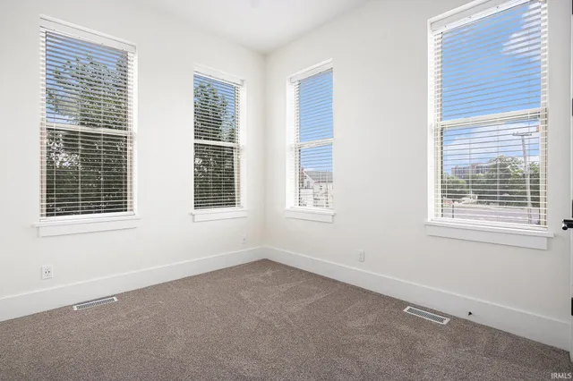 $799,000 | 120 South Niles Avenue, South Bend, IN 46617