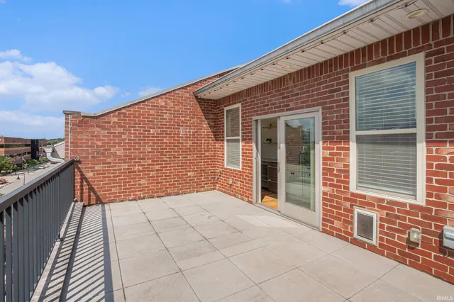 $799,000 | 120 South Niles Avenue, South Bend, IN 46617