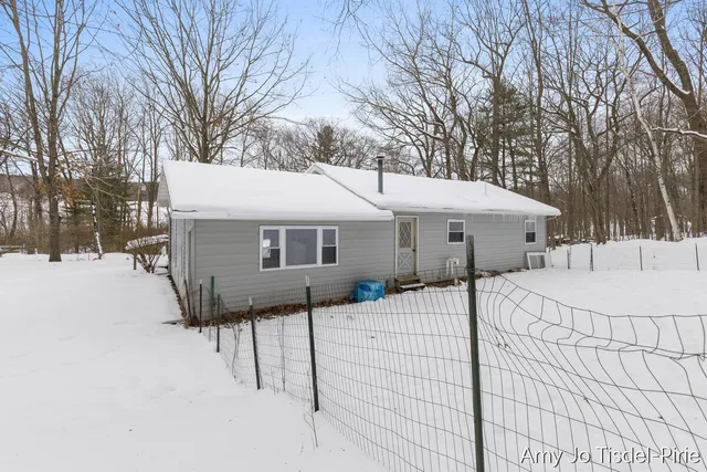 $214,900 | 8411 Spring Road Northwest, Stanton, MI 48888