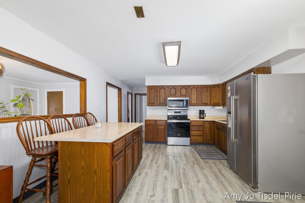 8411 Spring Road Northwest Stanton, MI 48888 - Photo 8 of 20 8411-Spring_008