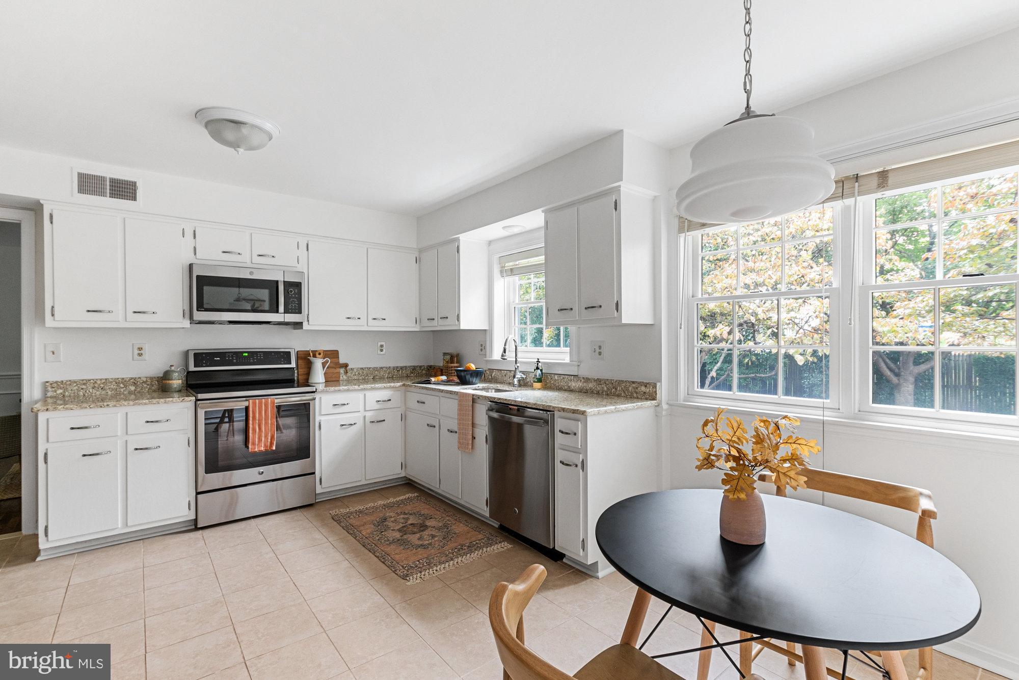 1229 Kensington Road McLean, VA 22101 - Photo 33 of 55 Gallery Image 33