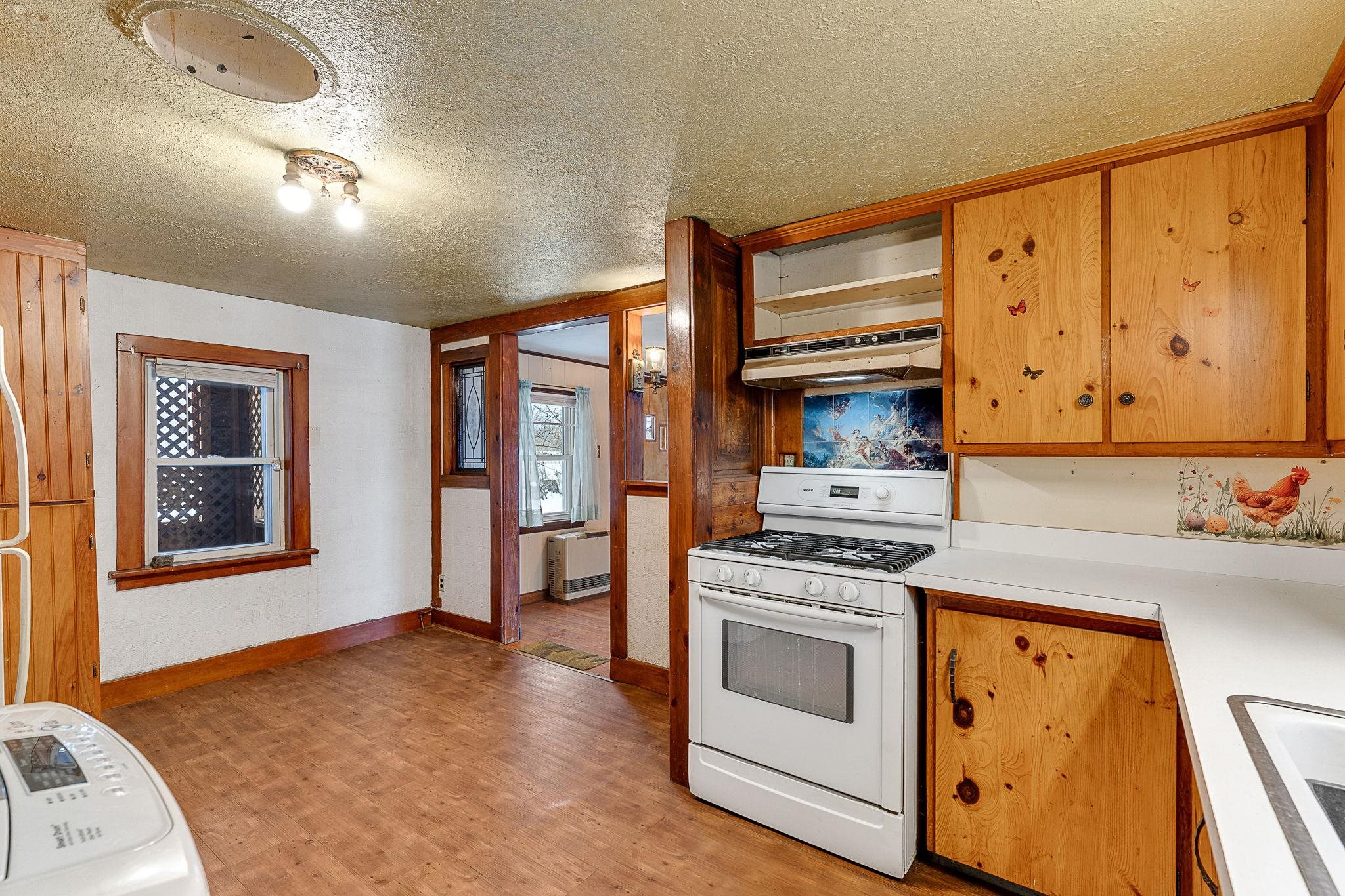 779 Brigham Road St. Albans Town, VT 05478 - Photo 12 of 40