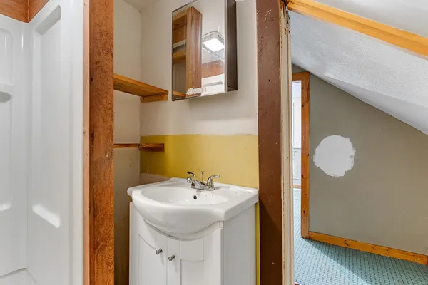 $210,000 | 779 Brigham Road, St. Albans Town, VT 05478