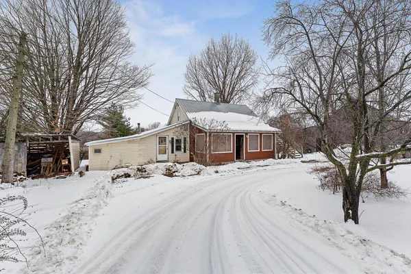 $210,000 | 779 Brigham Road, St. Albans Town, VT 05478