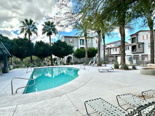 $262,000 | 2264 East Huntington Drive, Phoenix, AZ 85040