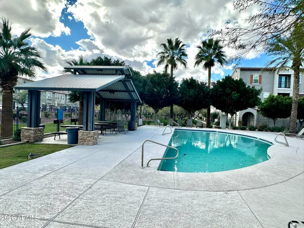 $262,000 | 2264 East Huntington Drive, Phoenix, AZ 85040