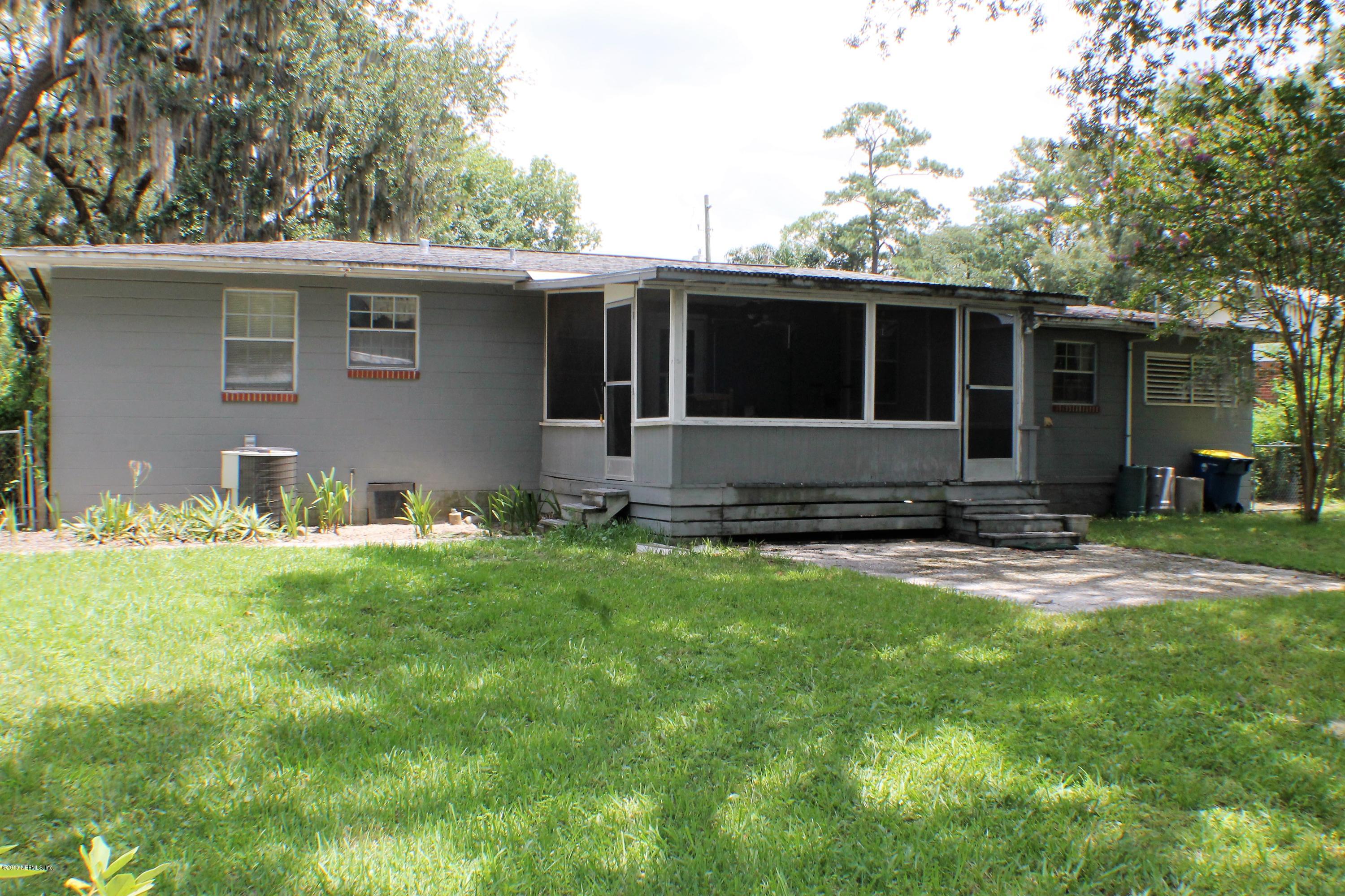 2346 Gayland Road Jacksonville, FL 32218 - Photo 14 of 14 a house that has a backyard