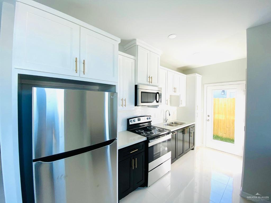 208 West Rutherford Avenue, Unit 1 Edinburg, TX 78541 - Photo 5 of 13