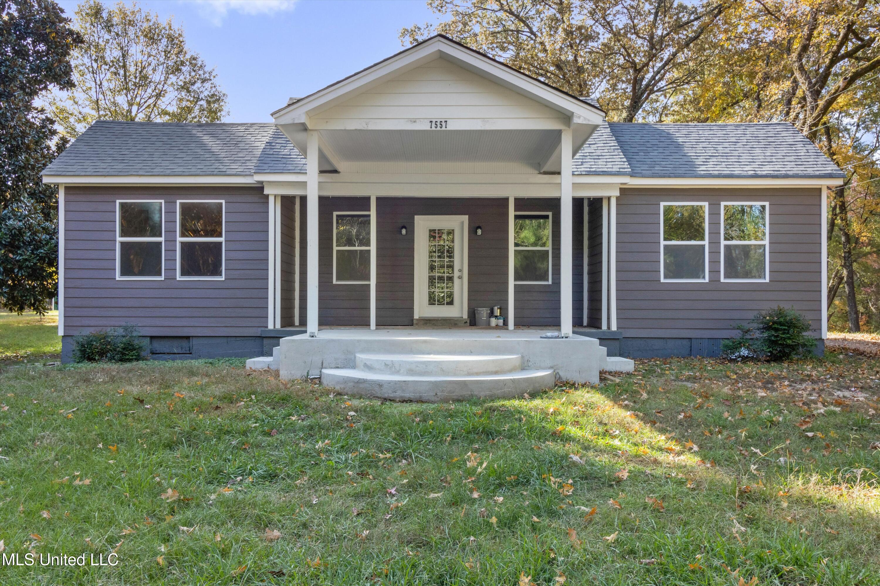 01-7557 Stateline Rd-1