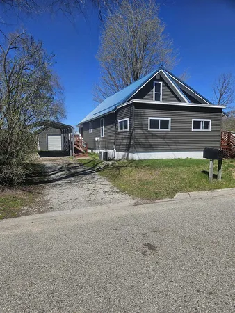 $160,000 | 625 Cunningham Street, Clare, MI 48617