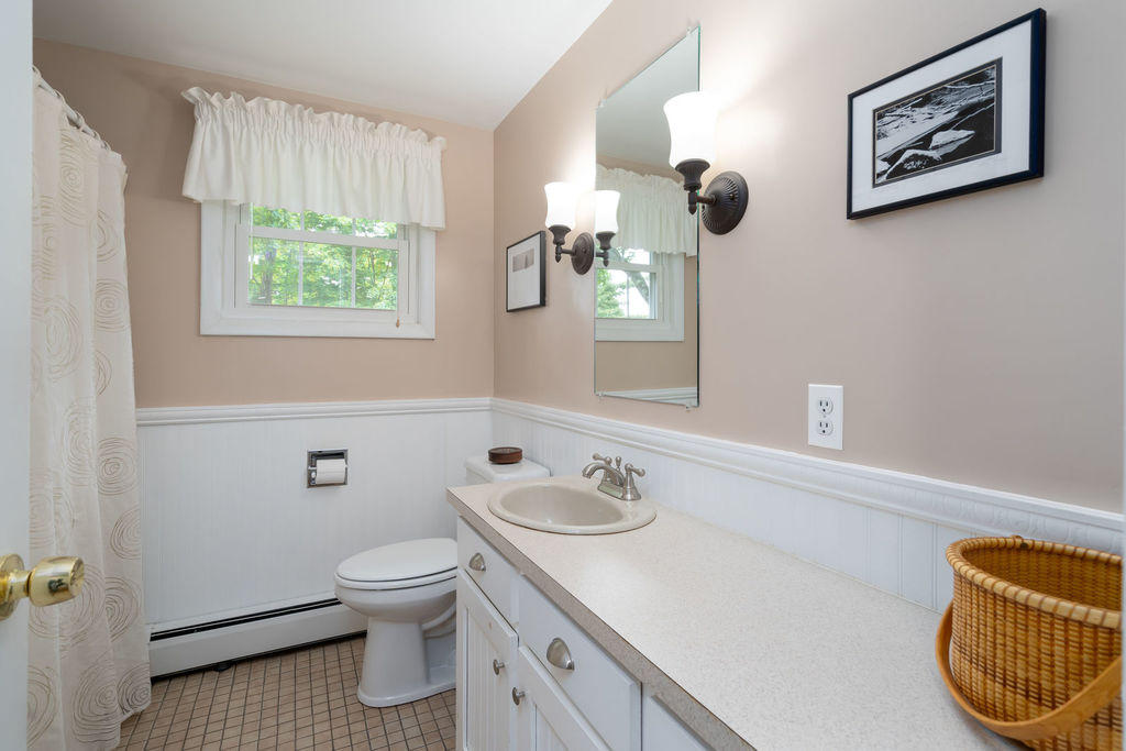 20 Hillside Road Portland, ME 04103 - Photo 21 of 35 021_20hillsiderd-13