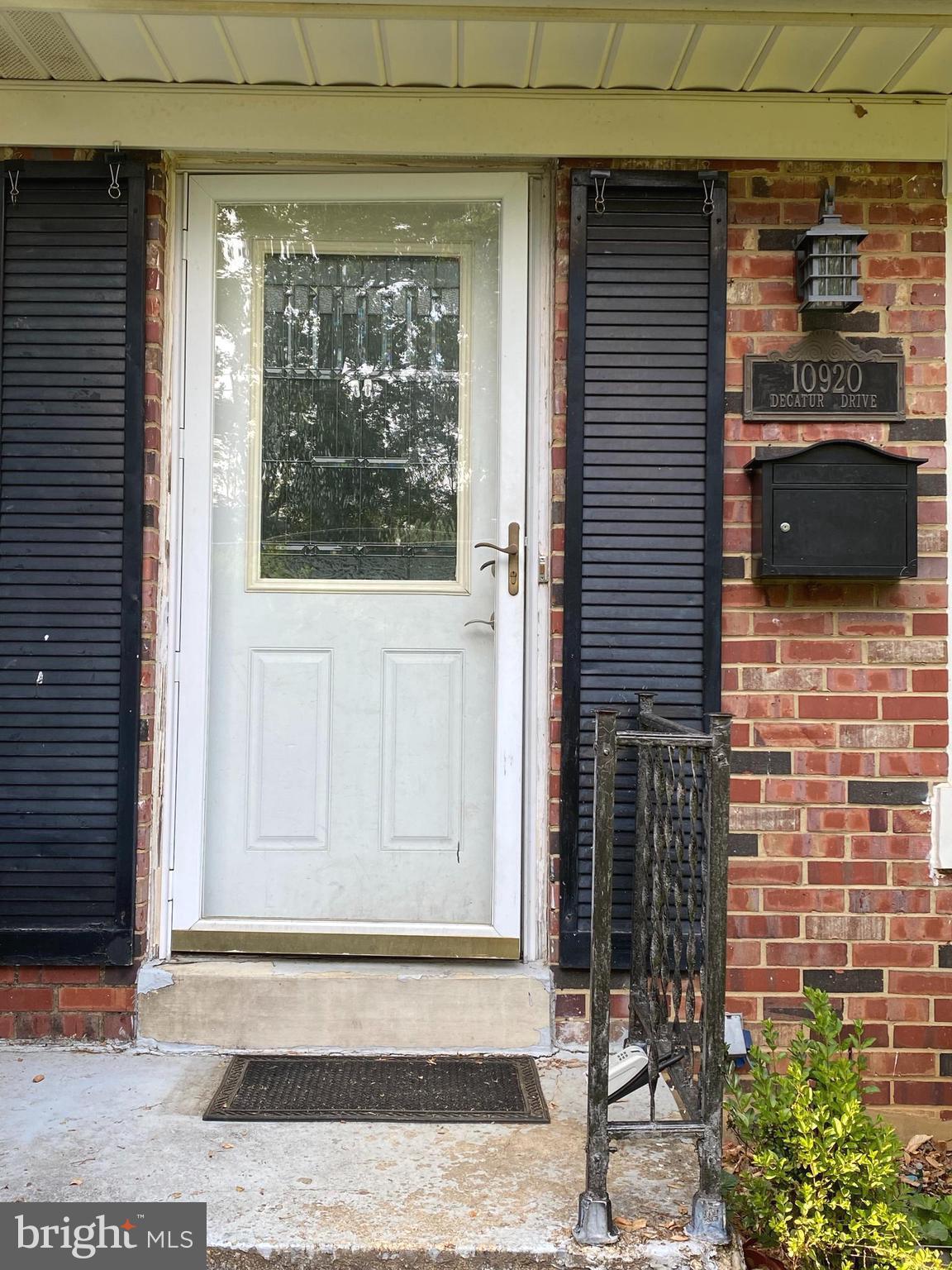 10920 Decatur Drive Fairfax, VA 22030 - Photo 2 of 32 Gallery Image 2