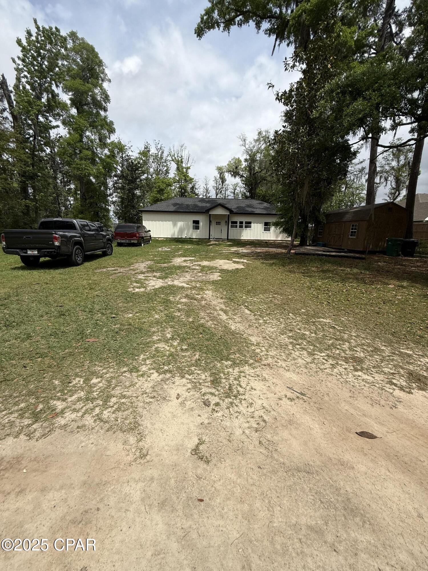 3034 Paradise Lakes Road Vernon, FL 32462 - Photo 17 of 48
