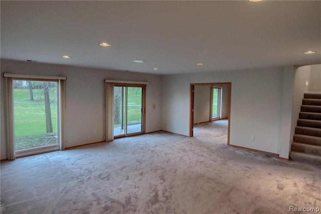 1965 Pine Ridge Lane Bloomfield Hills, MI 48302 - Photo 23 of 38