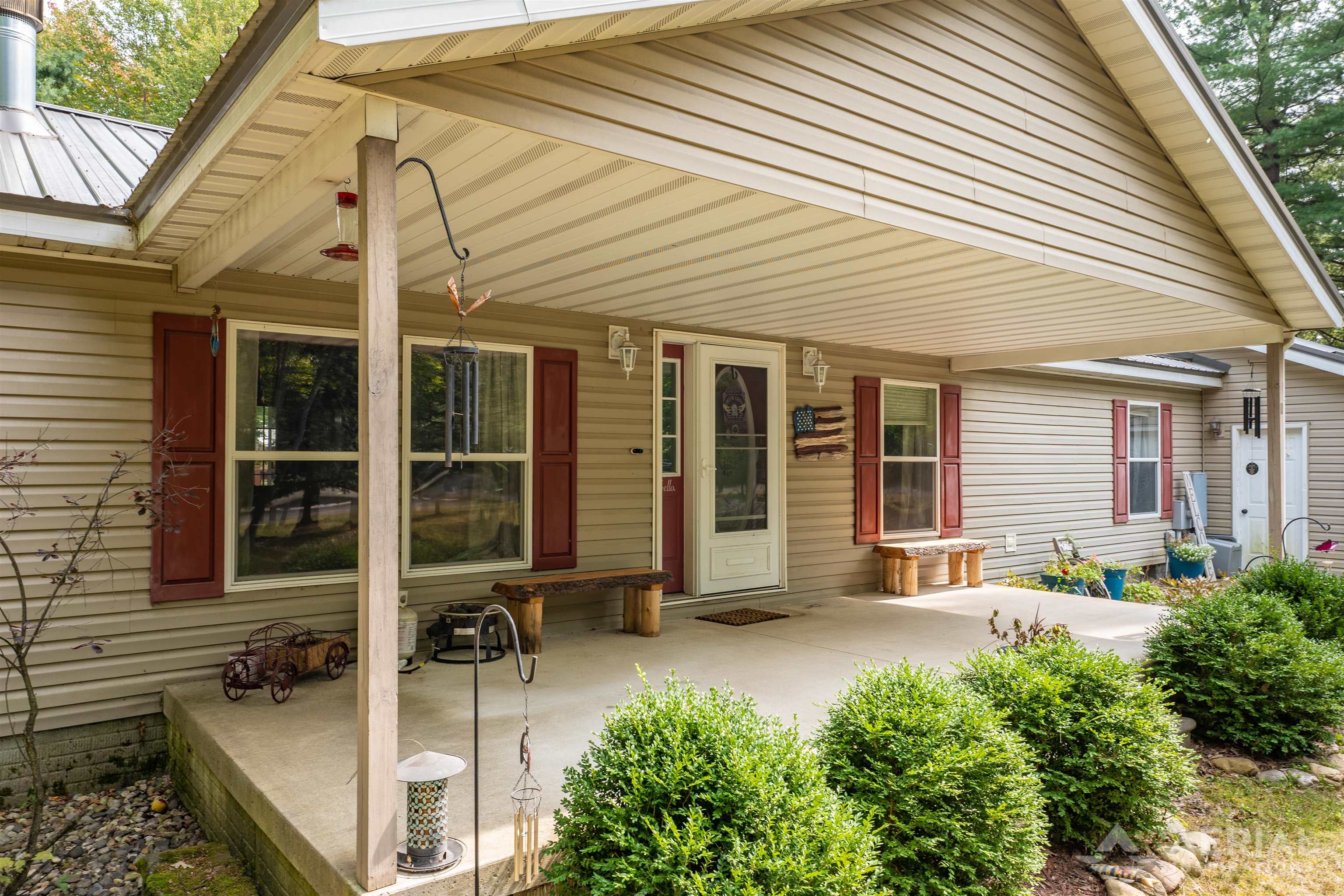 1232 Bluetick Road St. Helen, MI 48656 - Photo 3 of 33 1927010-1cbfa519-d62f-415e-818c-e4fd41529e1b.JPG