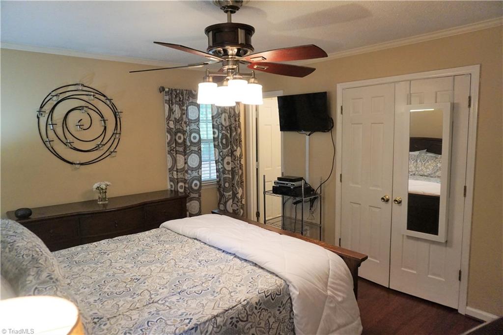 2104 Three Meadows Road Greensboro, NC 27455 - Photo 17 of 30 Gallery Image 17