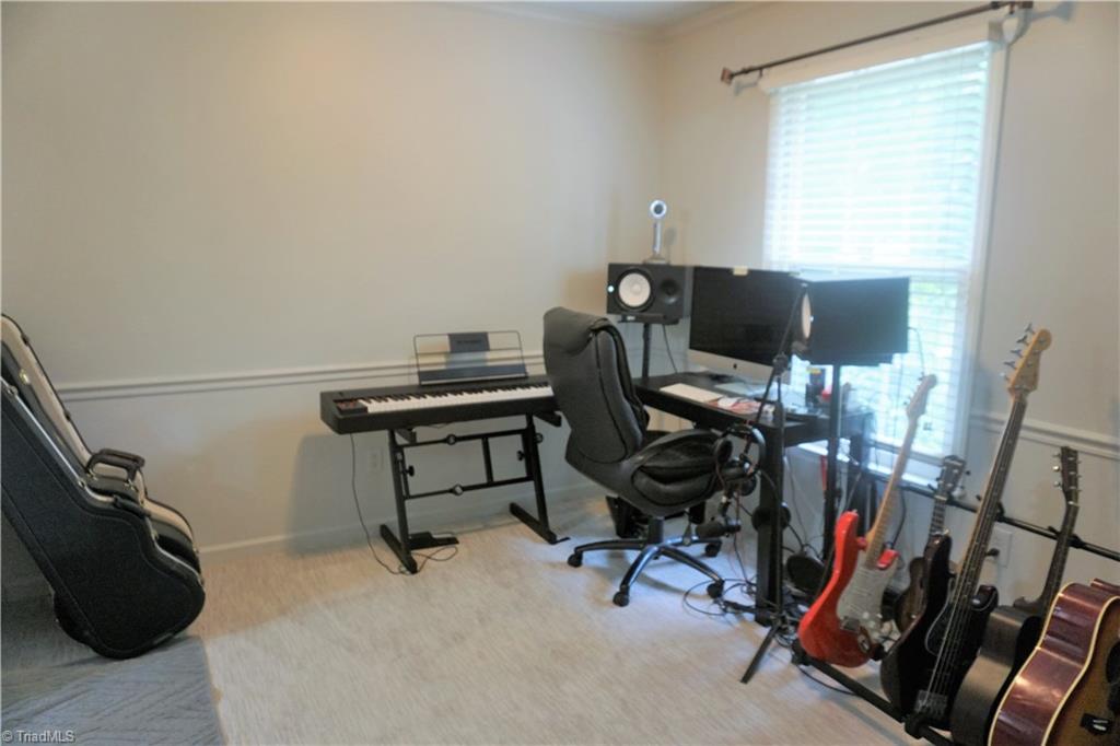 2104 Three Meadows Road Greensboro, NC 27455 - Photo 7 of 30 Gallery Image 7