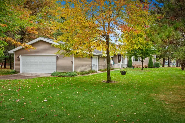 $869,900 | 818 Manchester Court, Nekoosa, WI 54457