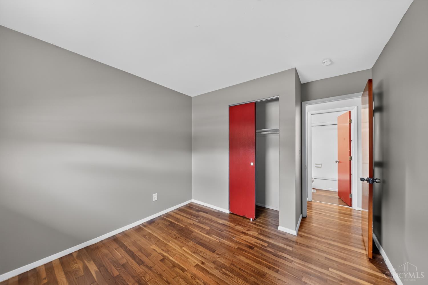 9192 Pippin Road Cincinnati, OH 45231 - Photo 16 of 30
