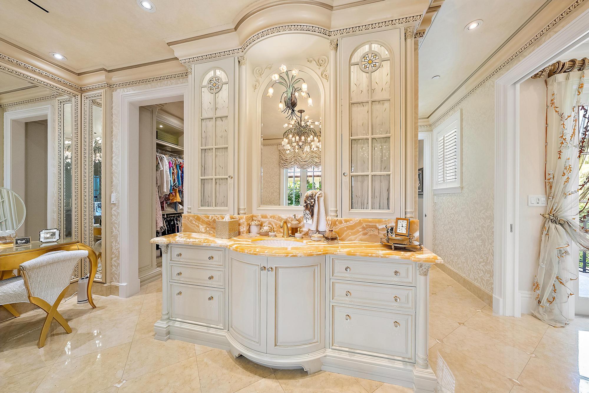 115 Gulfstream Road Palm Beach, FL 33480 - Photo 18 of 33 115 Gulfstream Rd-7