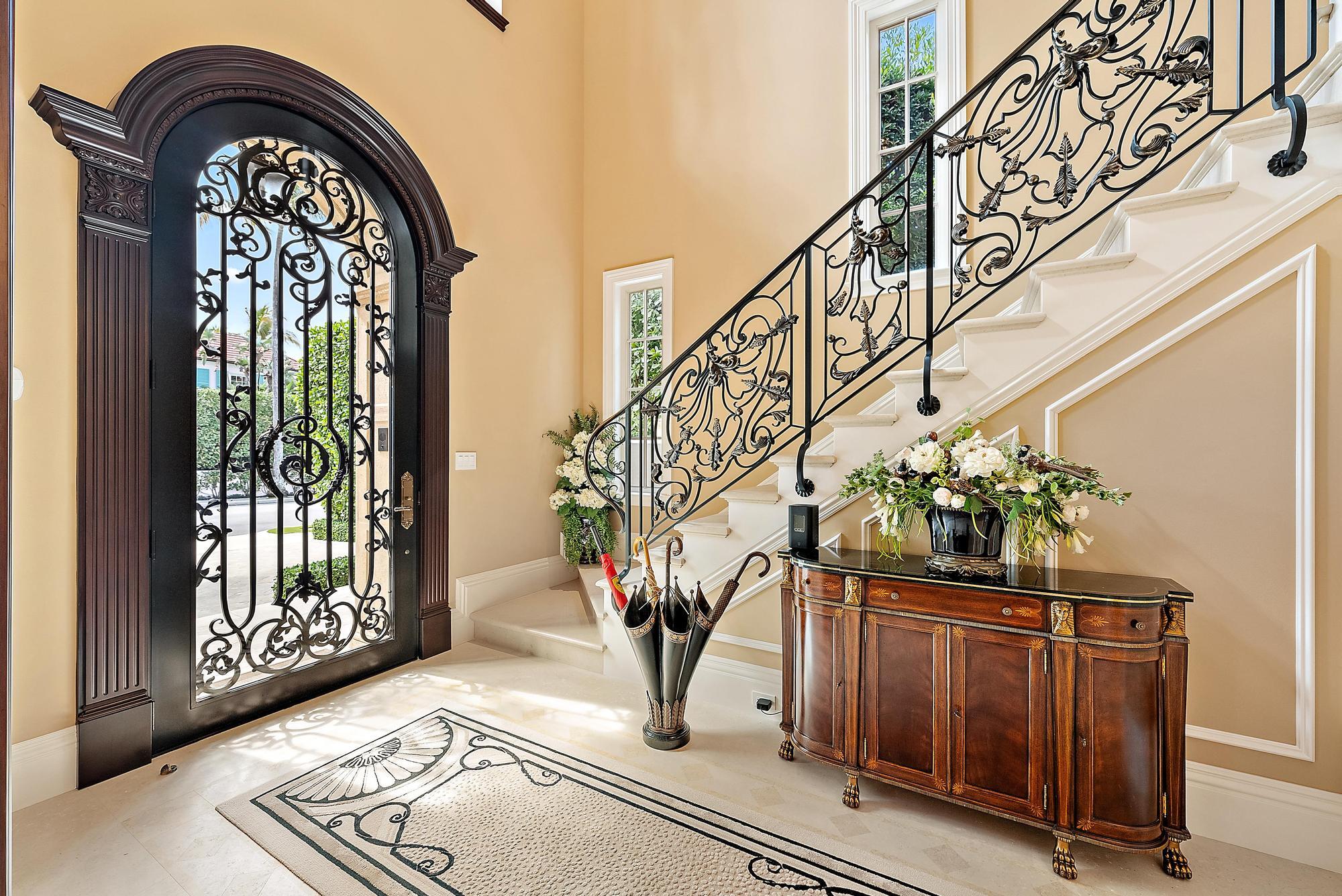 115 Gulfstream Road Palm Beach, FL 33480 - Photo 3 of 33 115 Gulfstream Rd-20