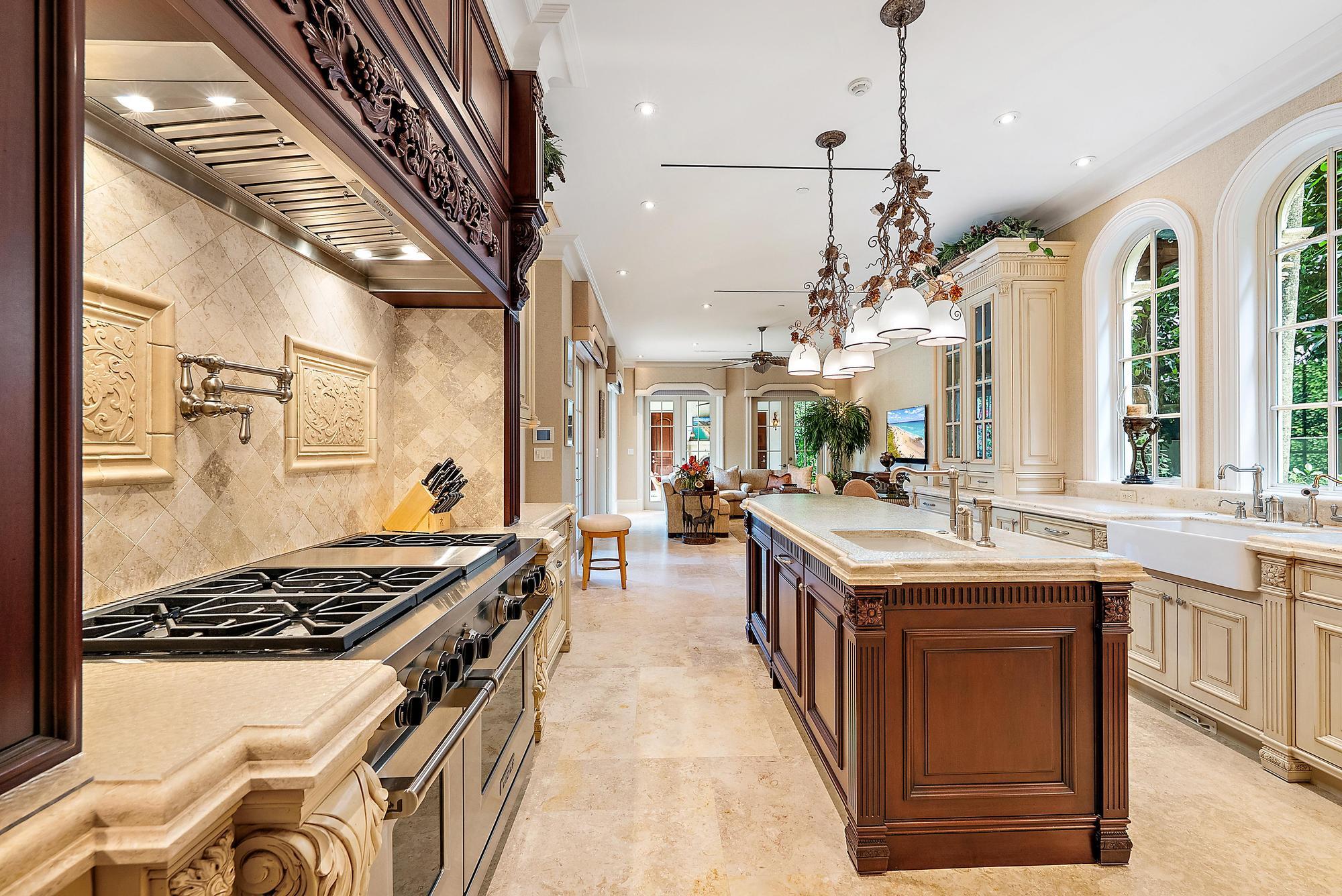 115 Gulfstream Road Palm Beach, FL 33480 - Photo 9 of 33 115 Gulfstream Rd-32