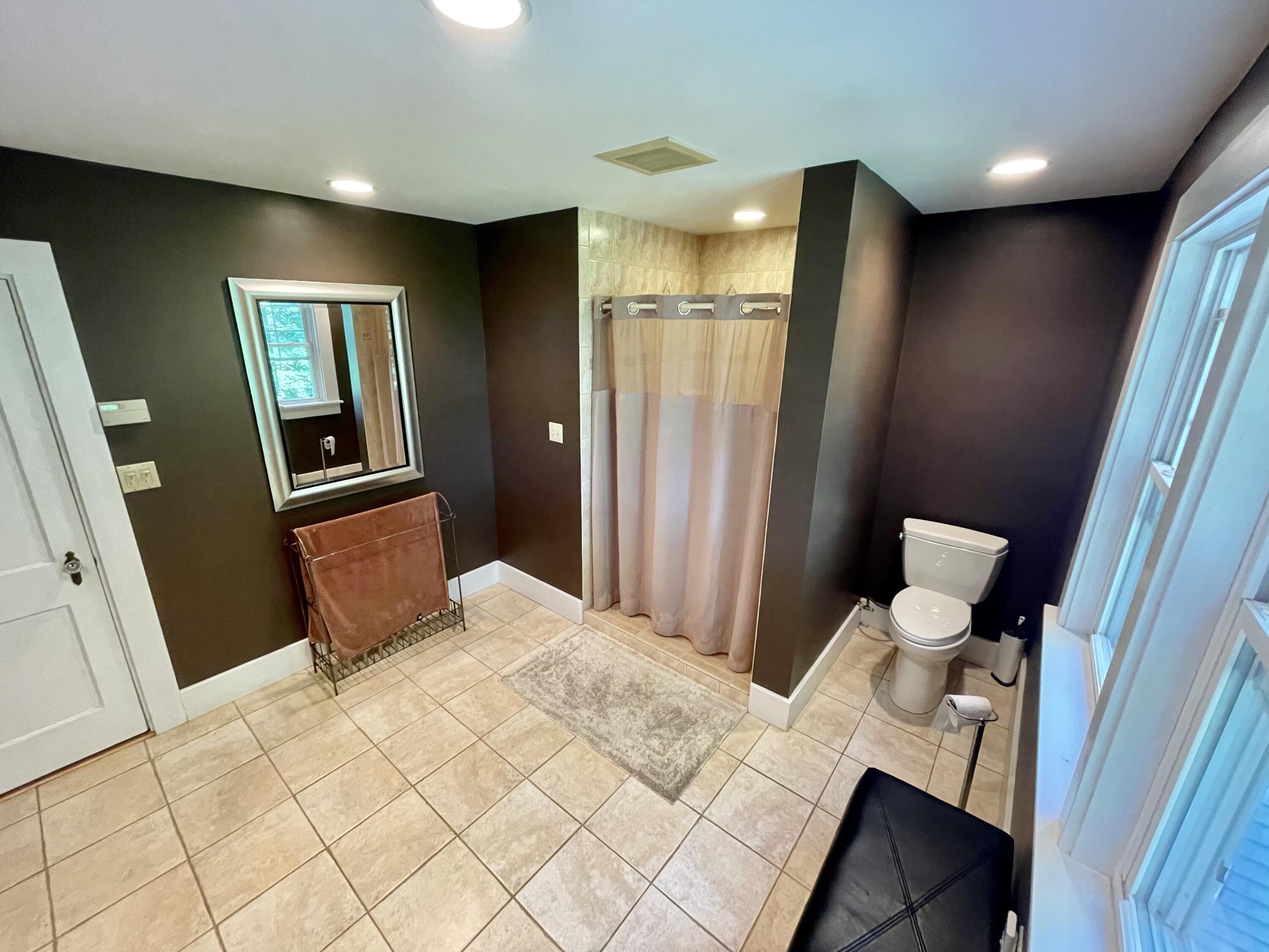 12 Riverview Street Bangor, ME 04401 - Photo 43 of 52 Upstairs Full Bathroom