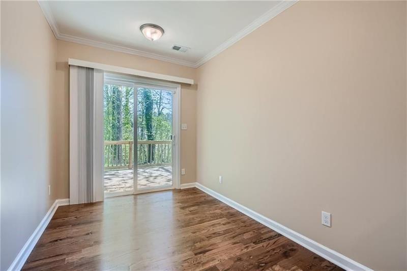 2534 Niskey Lake Road Southwest Atlanta, GA 30331 - Photo 3 of 11