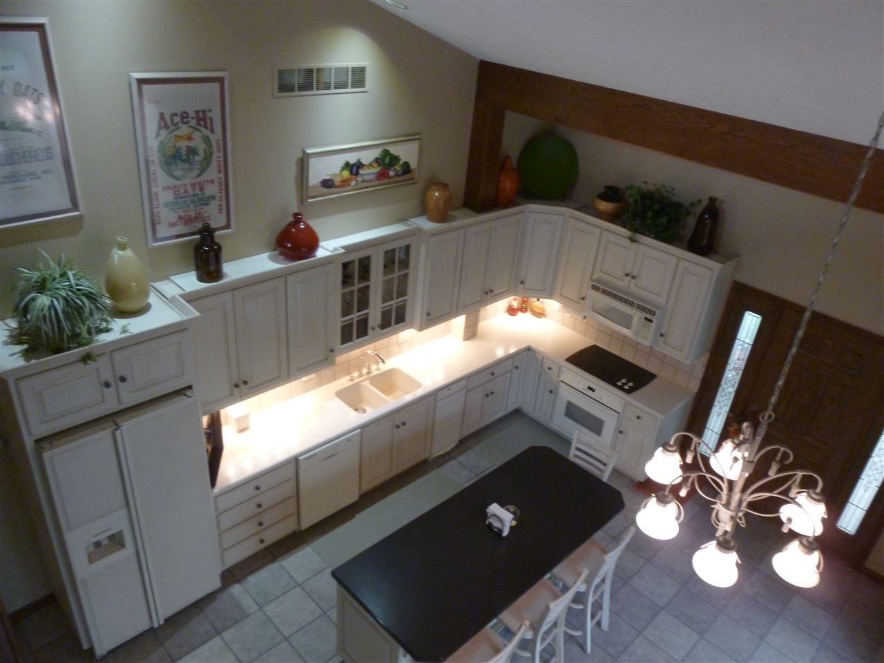 415 South Peerless Road Evansville, IN 47712 - Photo 4 of 30 Gallery Image 4