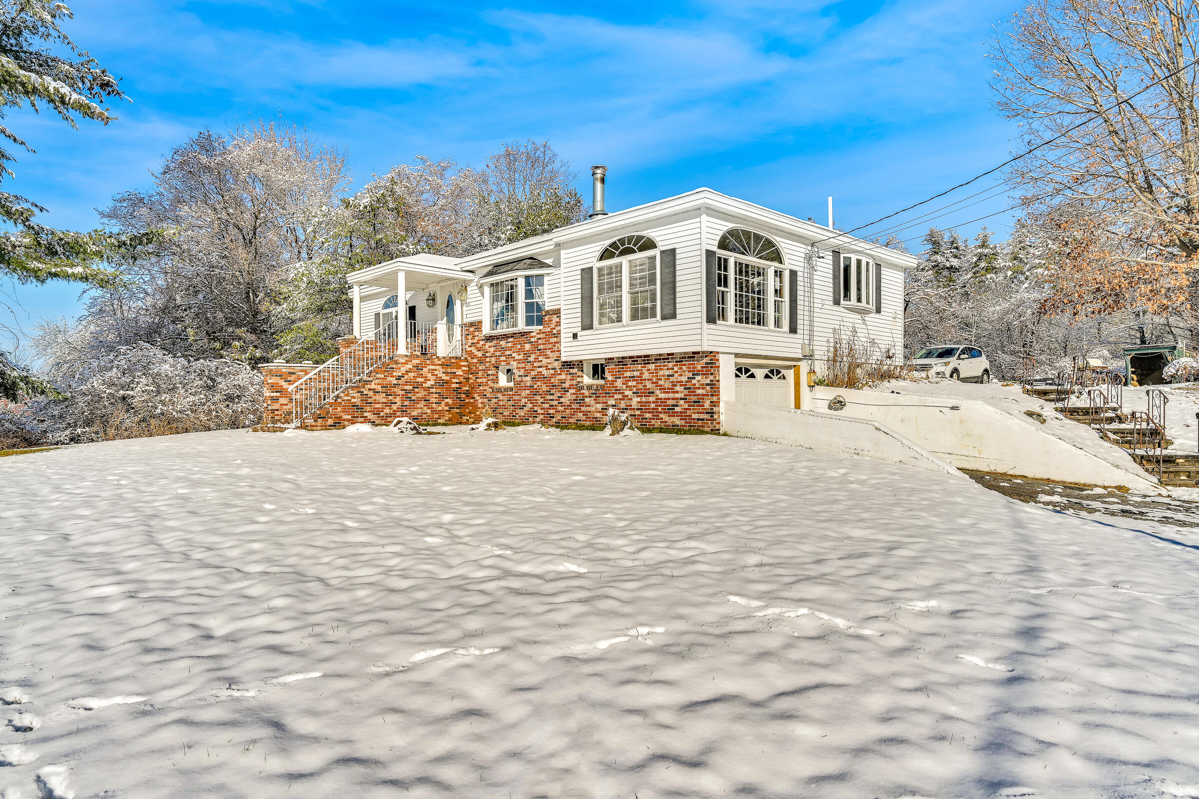 1125 Lewiston Road Topsham, ME 04086 - Photo 1 of 37 109408gr-103