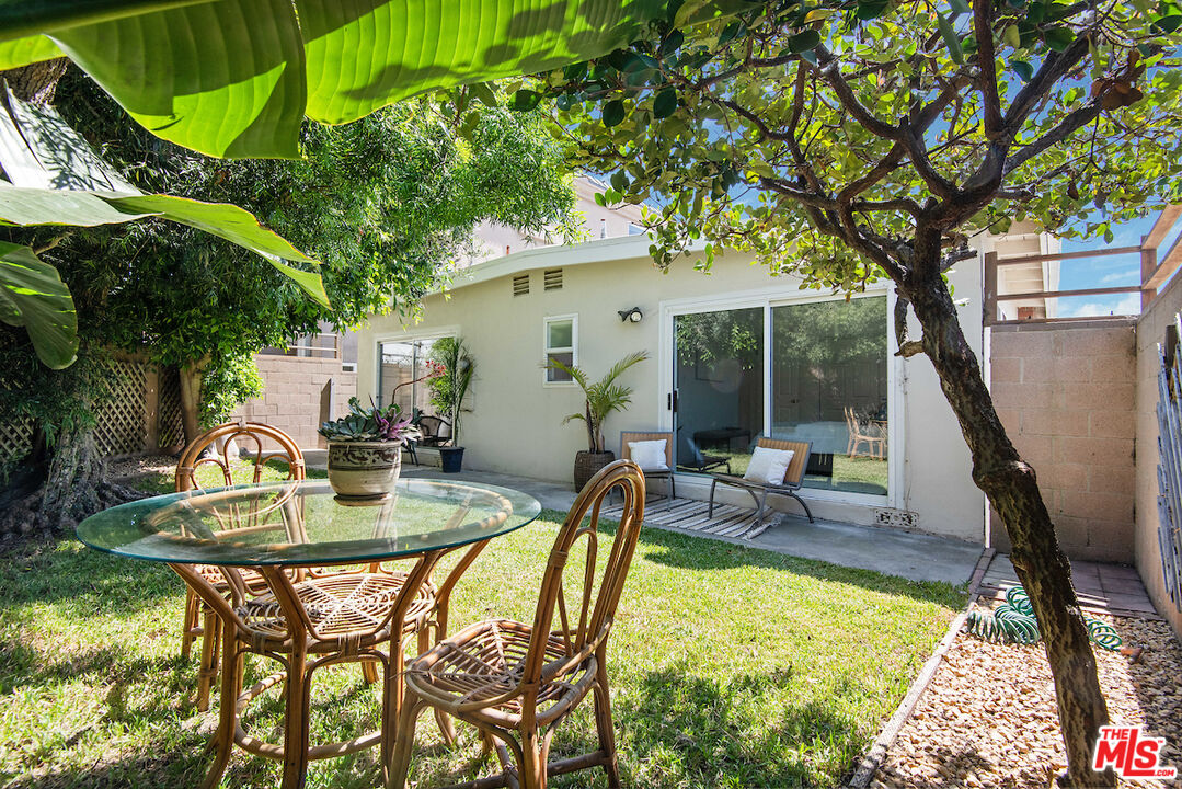 111 Waterview Street Playa del Rey, CA 90293 - Photo 18 of 33 Gallery Image 18