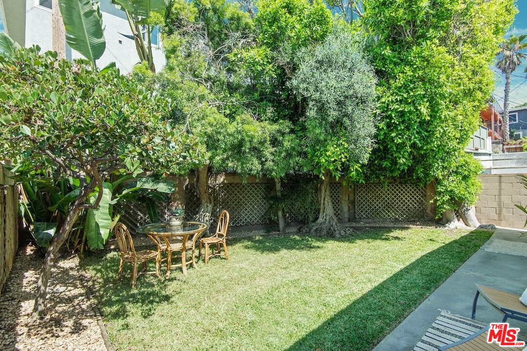 111 Waterview Street Playa del Rey, CA 90293 - Photo 25 of 33 Gallery Image 25