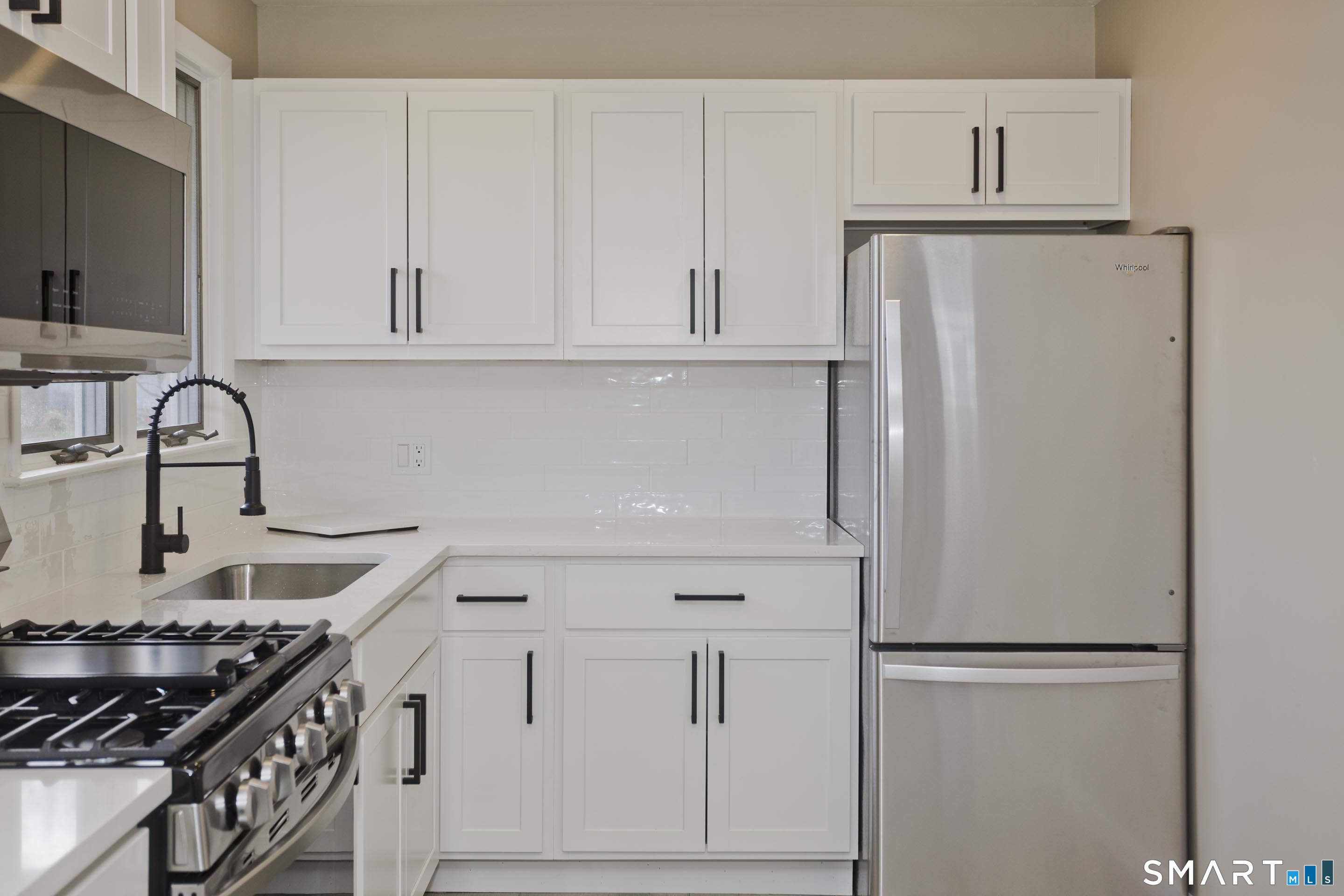 2 Pearl St Extension Enfield, CT 06082 - Photo 14 of 40