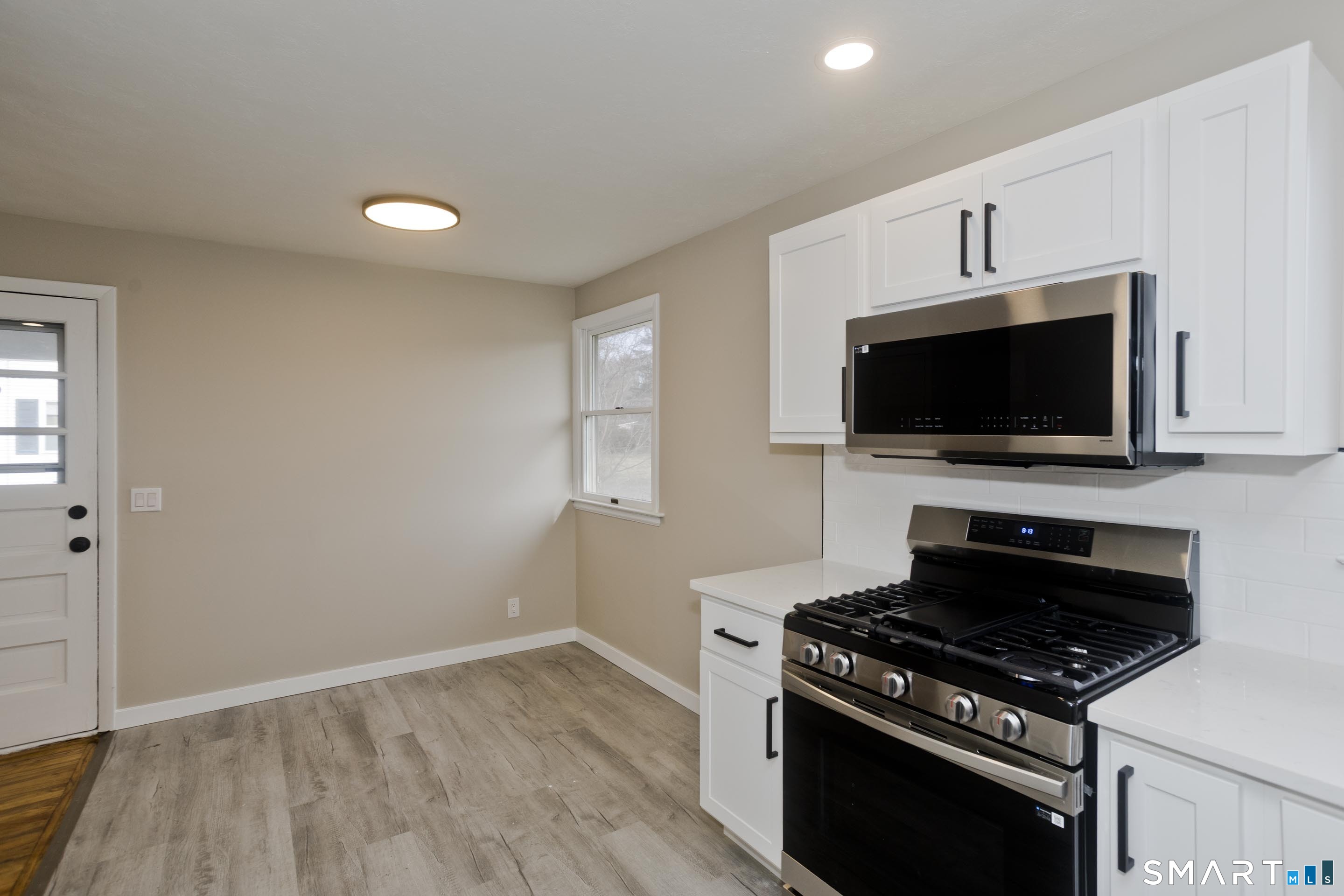 2 Pearl St Extension Enfield, CT 06082 - Photo 17 of 40