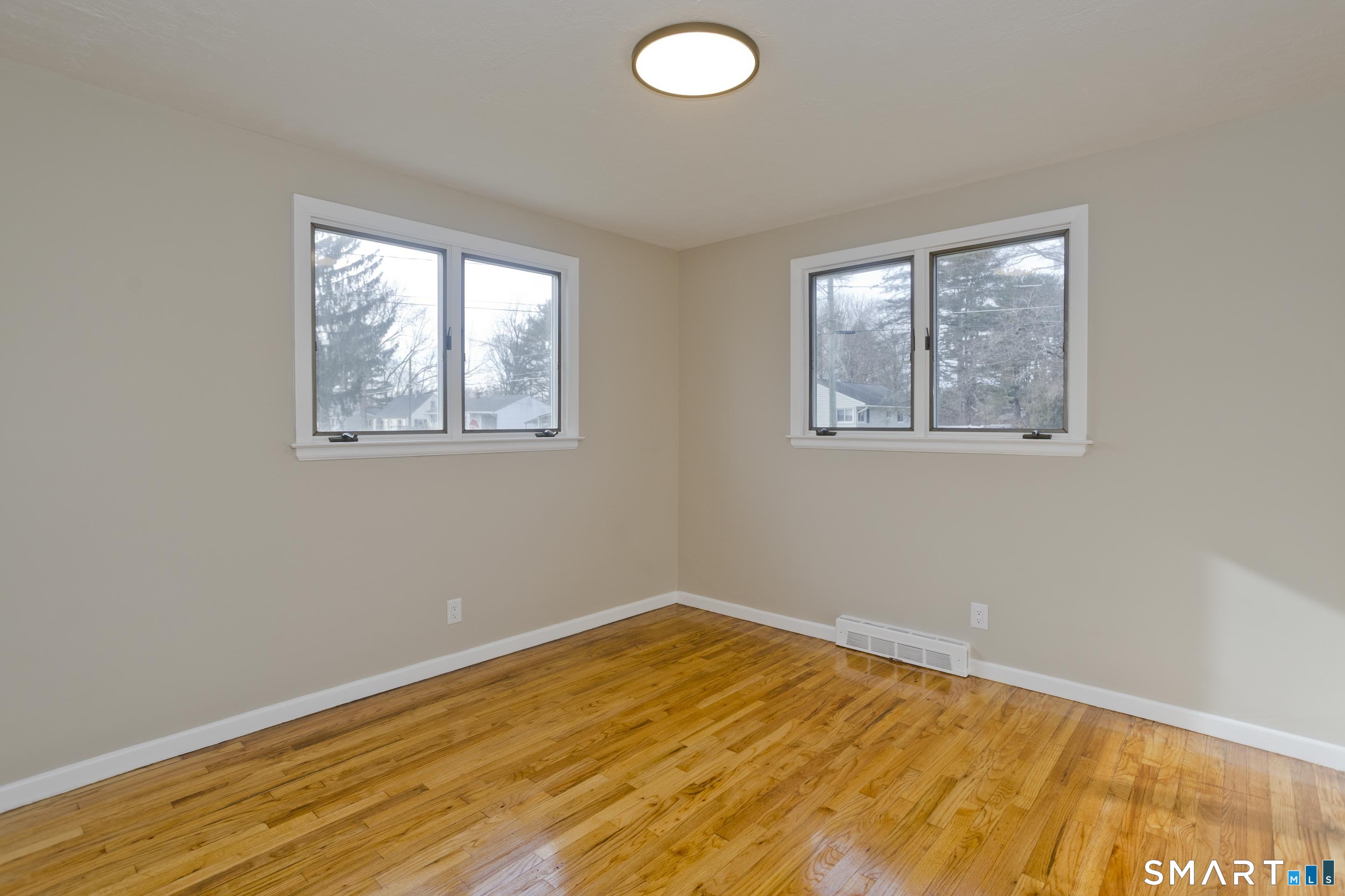 2 Pearl St Extension Enfield, CT 06082 - Photo 23 of 40