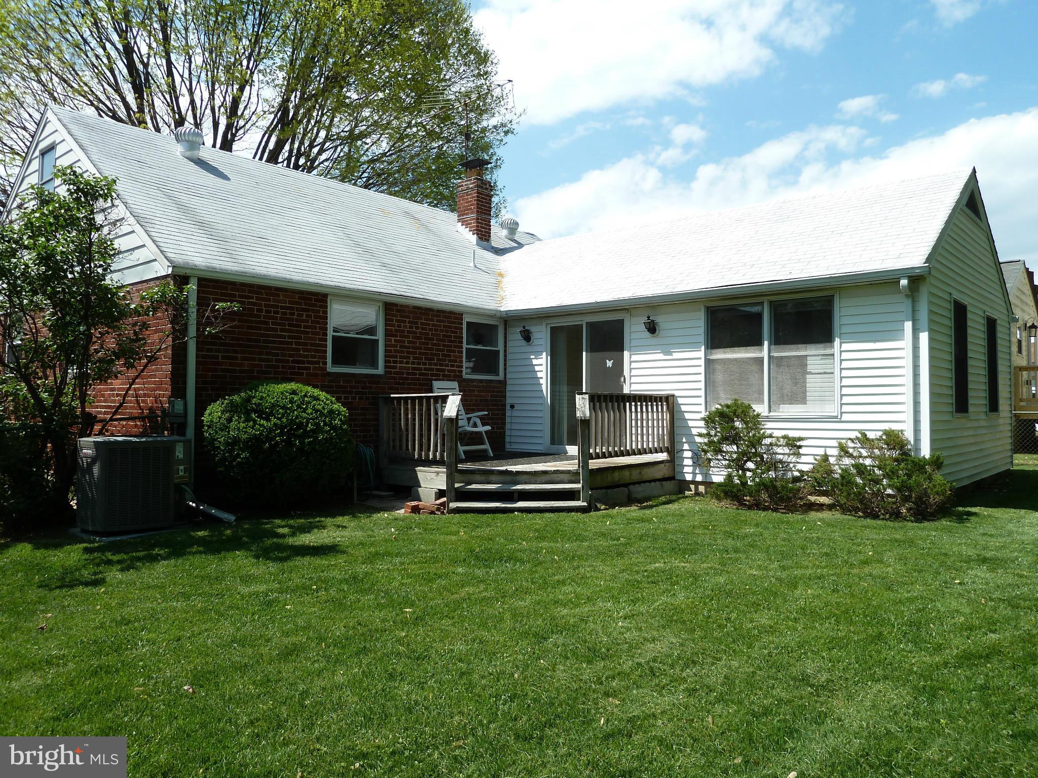 12613 Epping Road Silver Spring, MD 20906 - Photo 3 of 29 a front view of house with yard and green space
