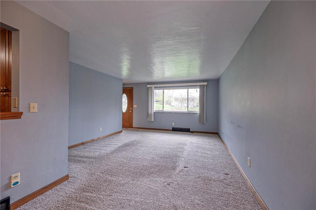 219 Dodds Road Butler, PA 16002 - Photo 4 of 30 Gallery Image 4