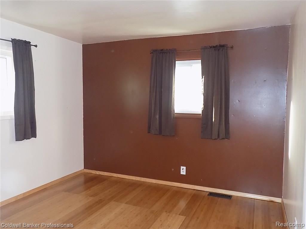 11445 Eagle Road Davisburg, MI 48350 - Photo 18 of 23 DSCN5853.JPG