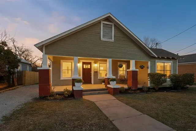 $400,000 | 2511 Lipscomb Street, Fort Worth, TX 76110