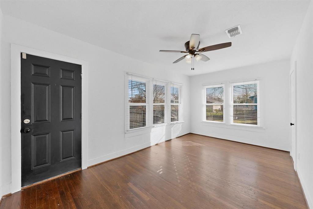 2511 Lipscomb Street Fort Worth, TX 76110 - Photo 20 of 38