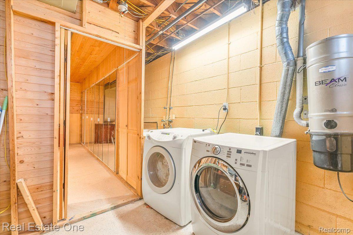 46670 Cherry Hill Road Canton, MI 48187 - Photo 52 of 61 Gallery Image 52