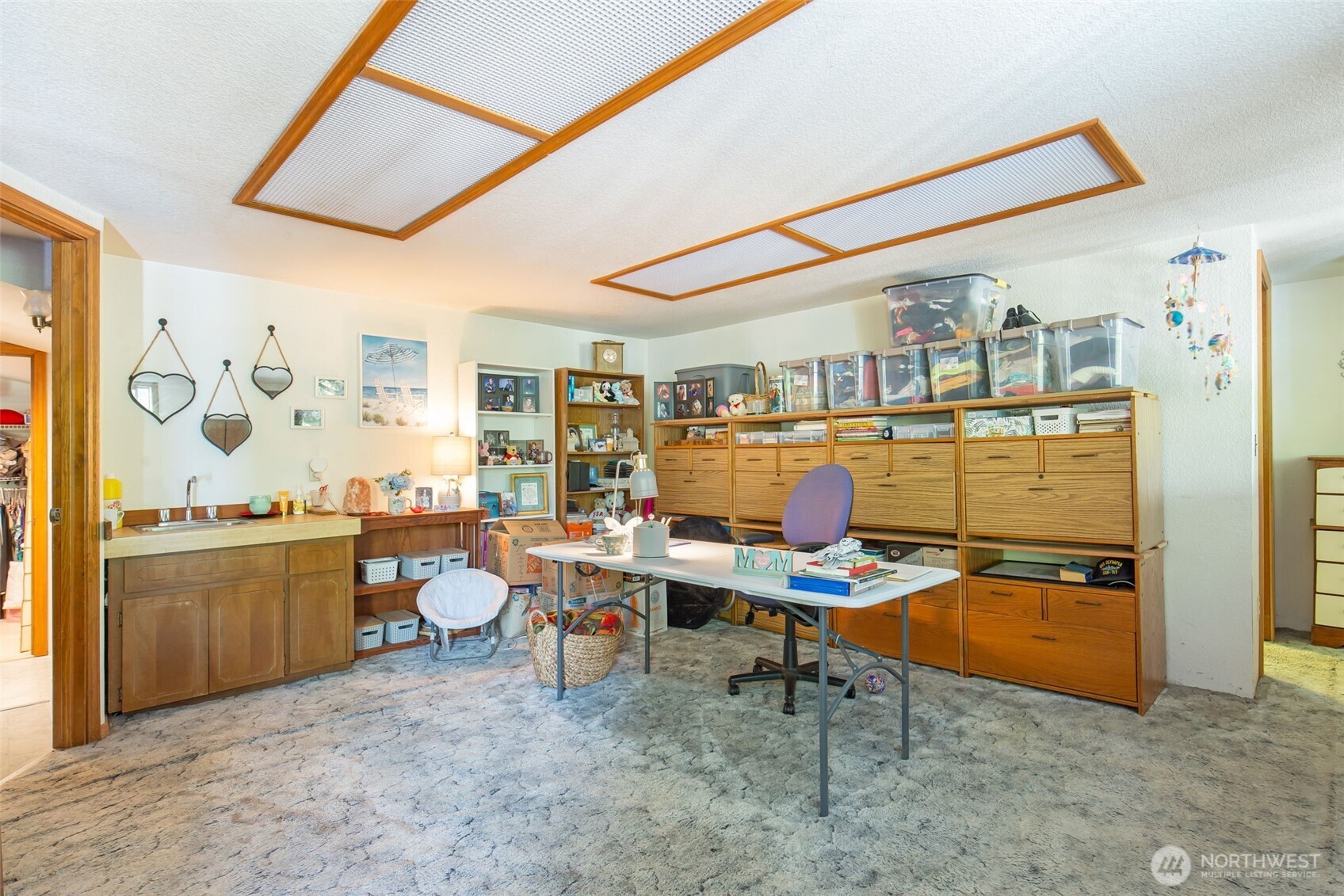 1497 Old Military Road Southeast Tenino, WA 98589 - Photo 18 of 34 a workspace with furniture