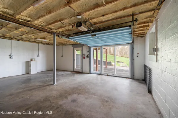 a view of a room with an empty room