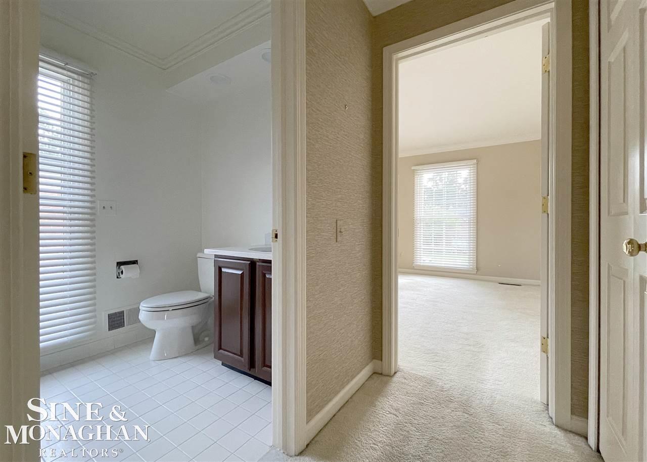 744 Trombley Road Grosse Pointe Park, MI 48230 - Photo 15 of 32