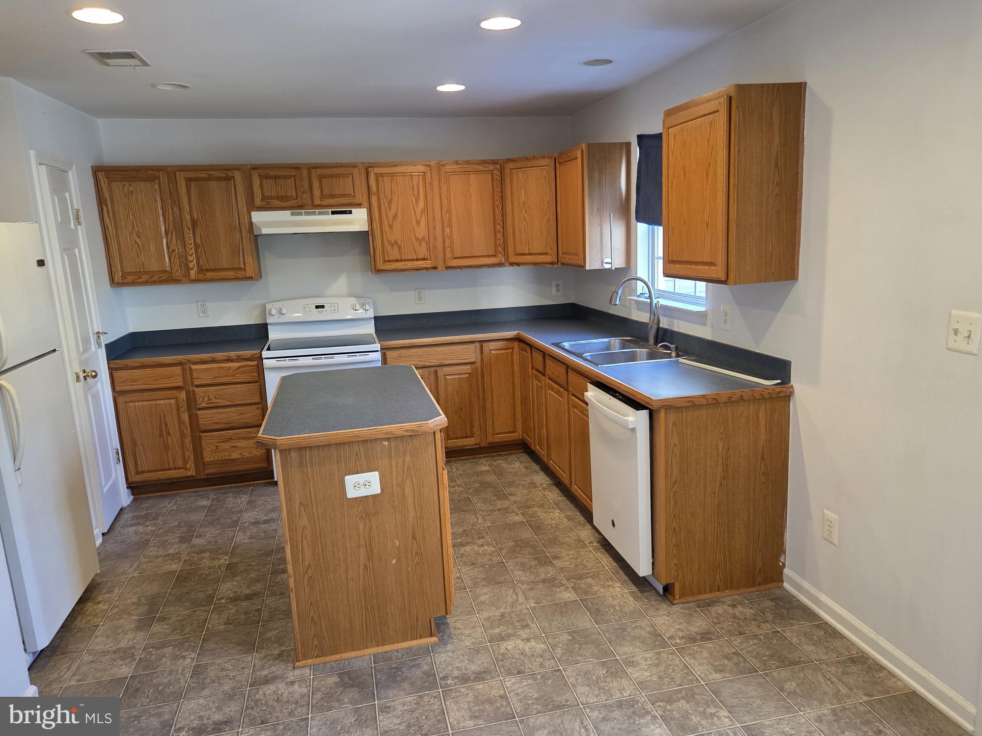 404 Pendleton Lane Strasburg, VA 22657 - Photo 7 of 29