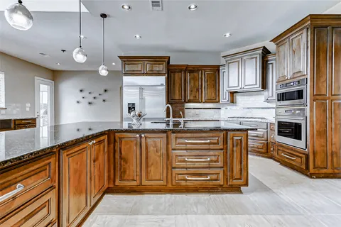 $995,000 | 3623 Wellspring Lake Drive, Fulshear, TX 77441