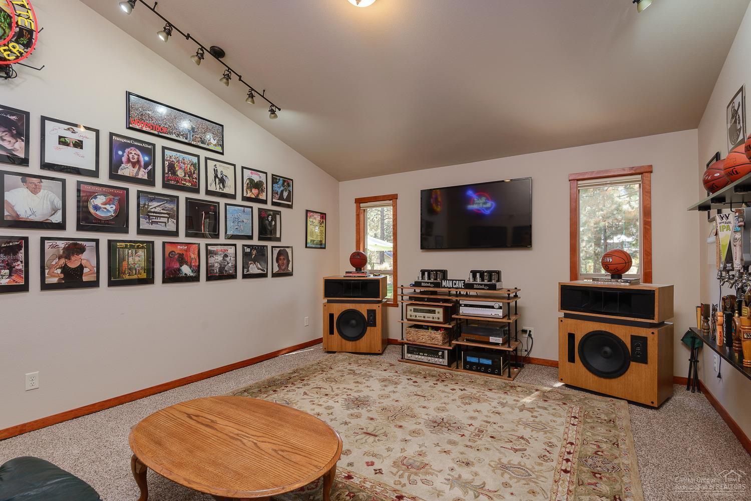 19021 Baker Road Bend, OR 97702 - Photo 17 of 25 Additional Photo