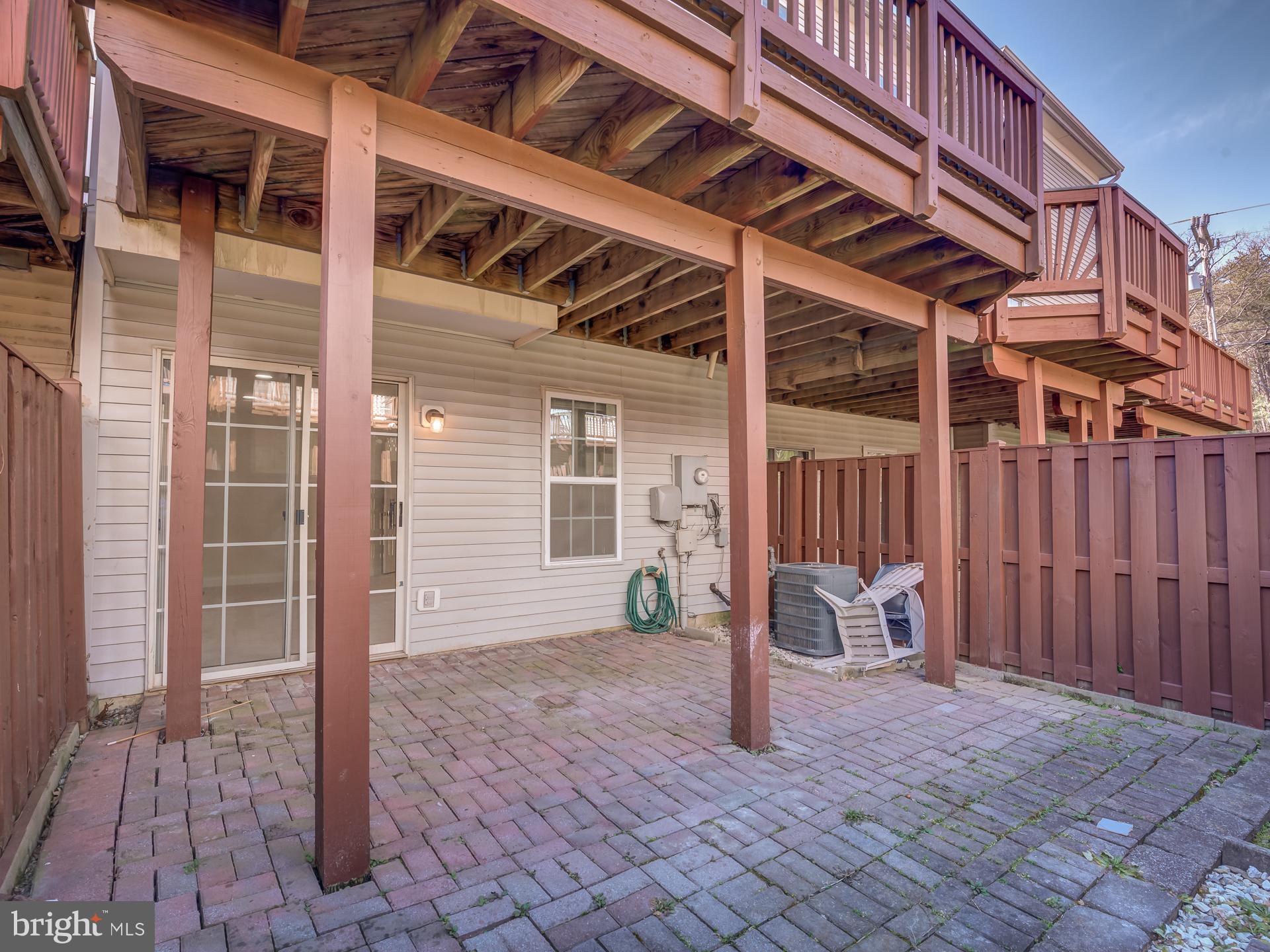 13510 Turquoise Lane Herndon, VA 20170 - Photo 54 of 54 a view of a chair with a door