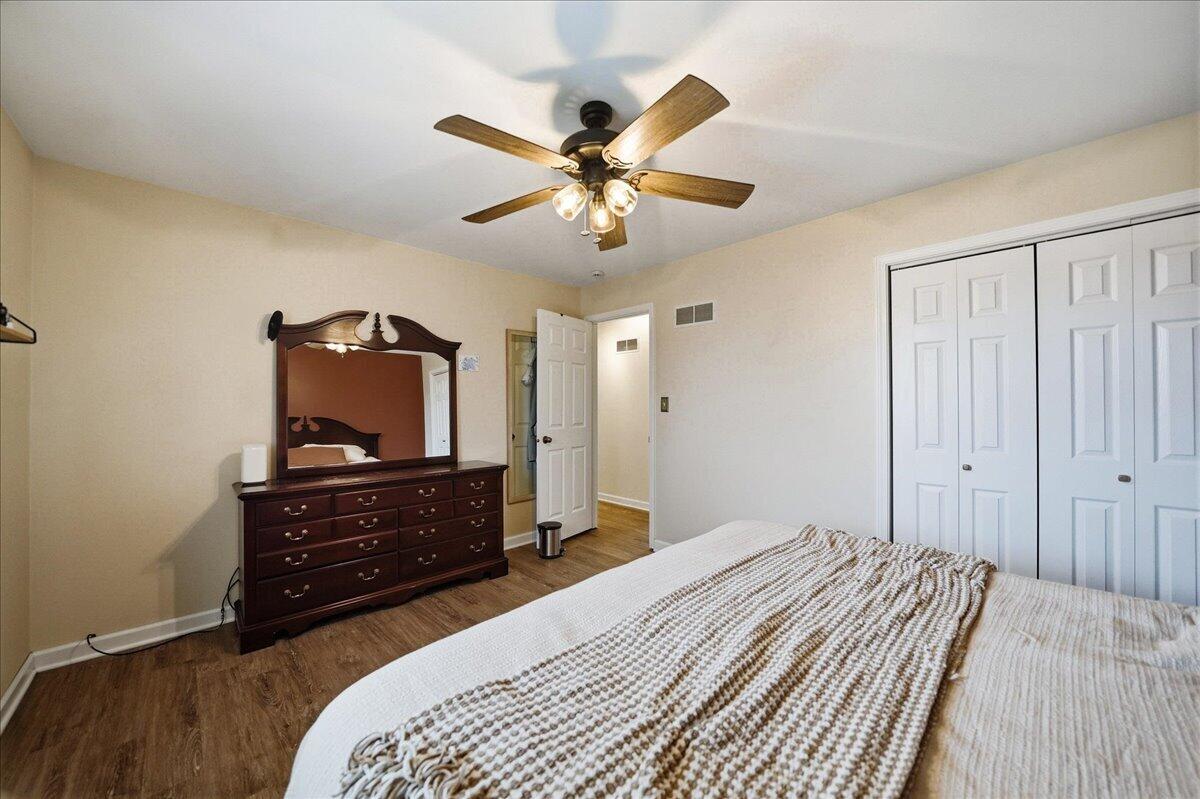 14400 Riskin Road Cedar Lake, IN 46303 - Photo 15 of 32 1200x799