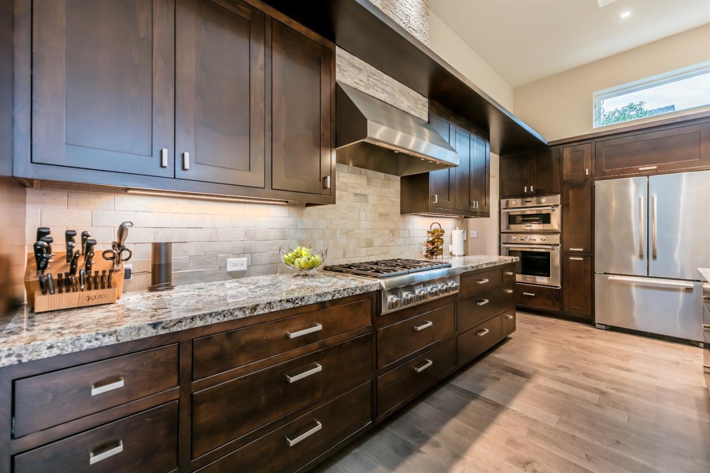 103 Arbuelo Way Los Altos, CA 94022 - Photo 17 of 45